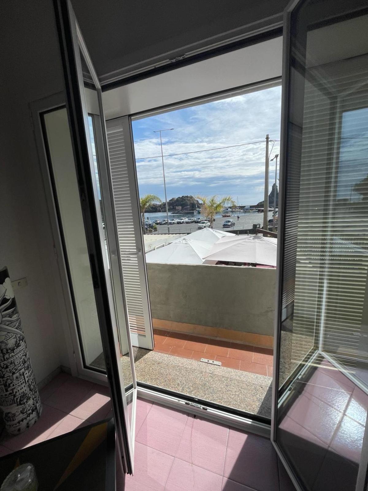 Terrazza Faraglioni Διαμέρισμα Aci Trezza Εξωτερικό φωτογραφία